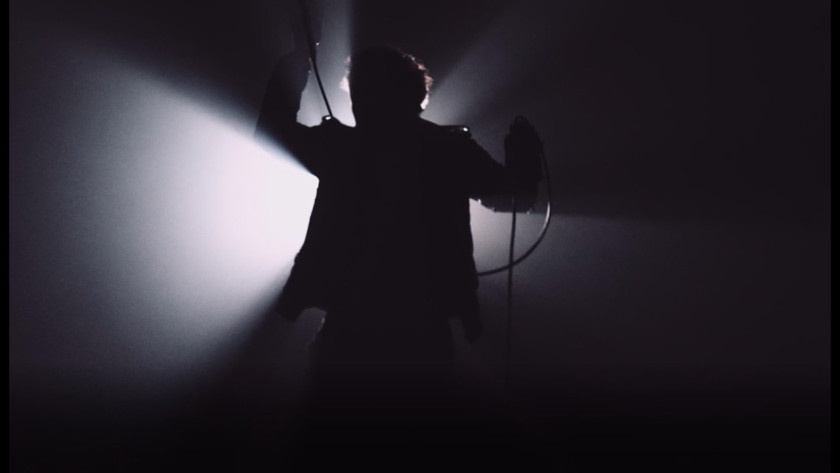 Fernando’s Eyes – Room On Fire